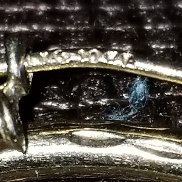 Vintage 10k gold hoop earrings - Picture 4 of 5